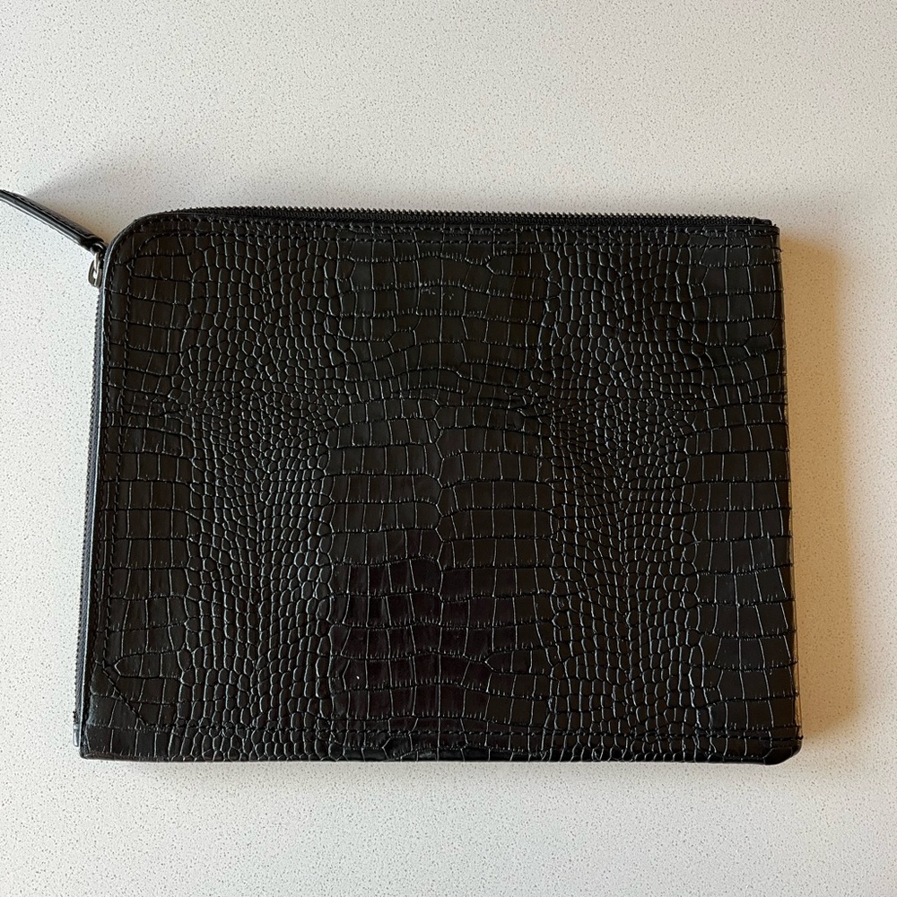 Banana Republic Leather Crocodile Look iPad Case or Large Clutch - Picture 4 of 6